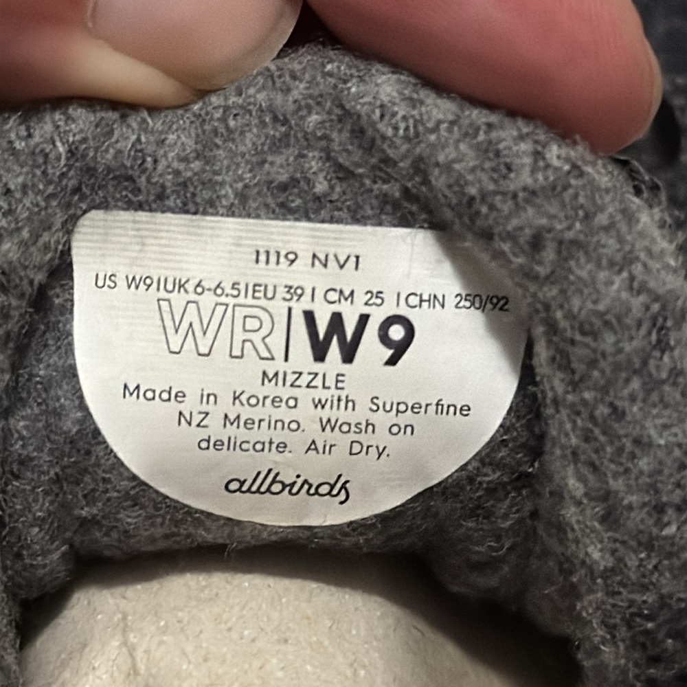 Wmns Allbirds Wool Runner Mizzle-Sz 9-Salt n Pepper Color-White Soles - Picture 14 of 15